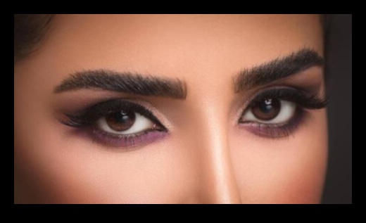 اتجاهات الماسكارا: تجربة التصاميم الهندسية والتجريدية